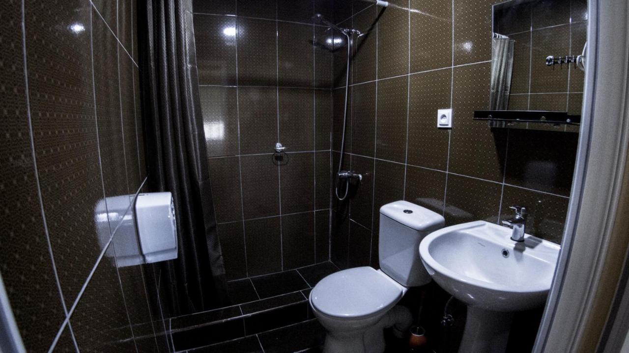 Hotel Eco House In Bakuriani Ngoại thất bức ảnh
