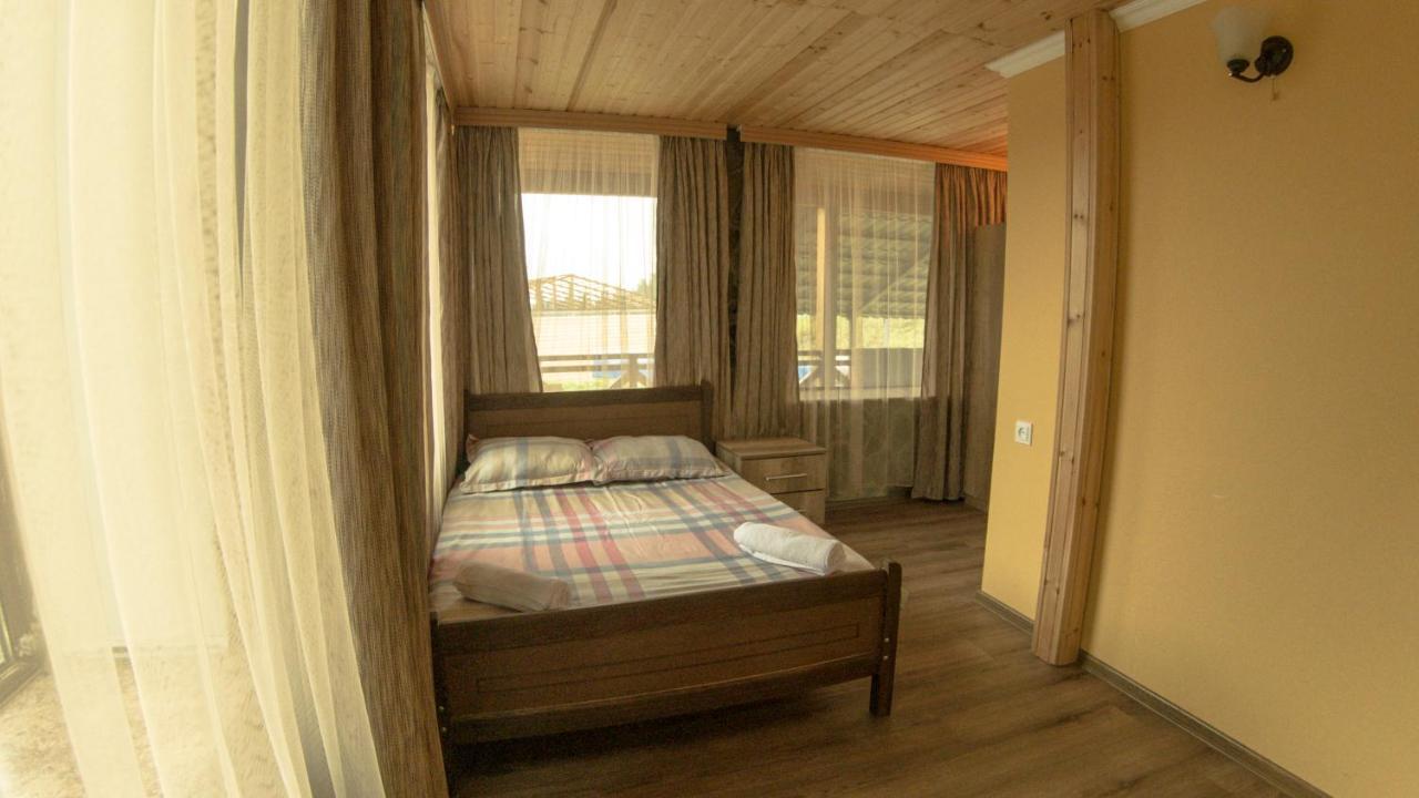 Hotel Eco House In Bakuriani Ngoại thất bức ảnh