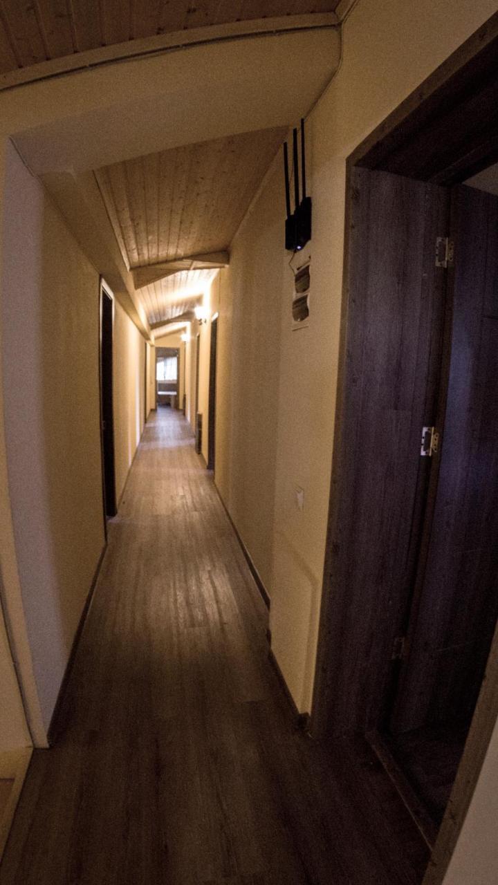 Hotel Eco House In Bakuriani Ngoại thất bức ảnh